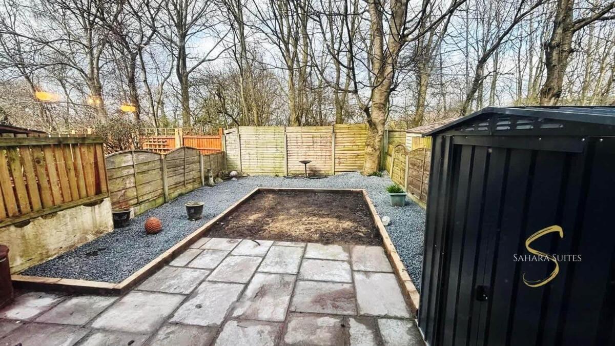 Stylish 2Bed - Manchester - Free Parking Hyde Ngoại thất bức ảnh